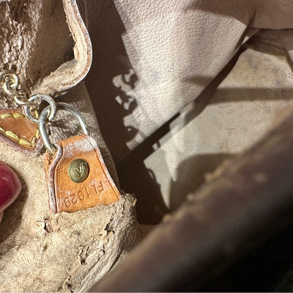 Authentic Vintage Louis Vuitton Monogram Bucket Bag - Picture 16 of 16